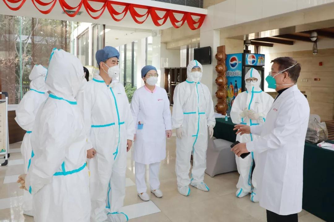 到留觀點去！8名醫(yī)護人員主動請纓到防疫一線