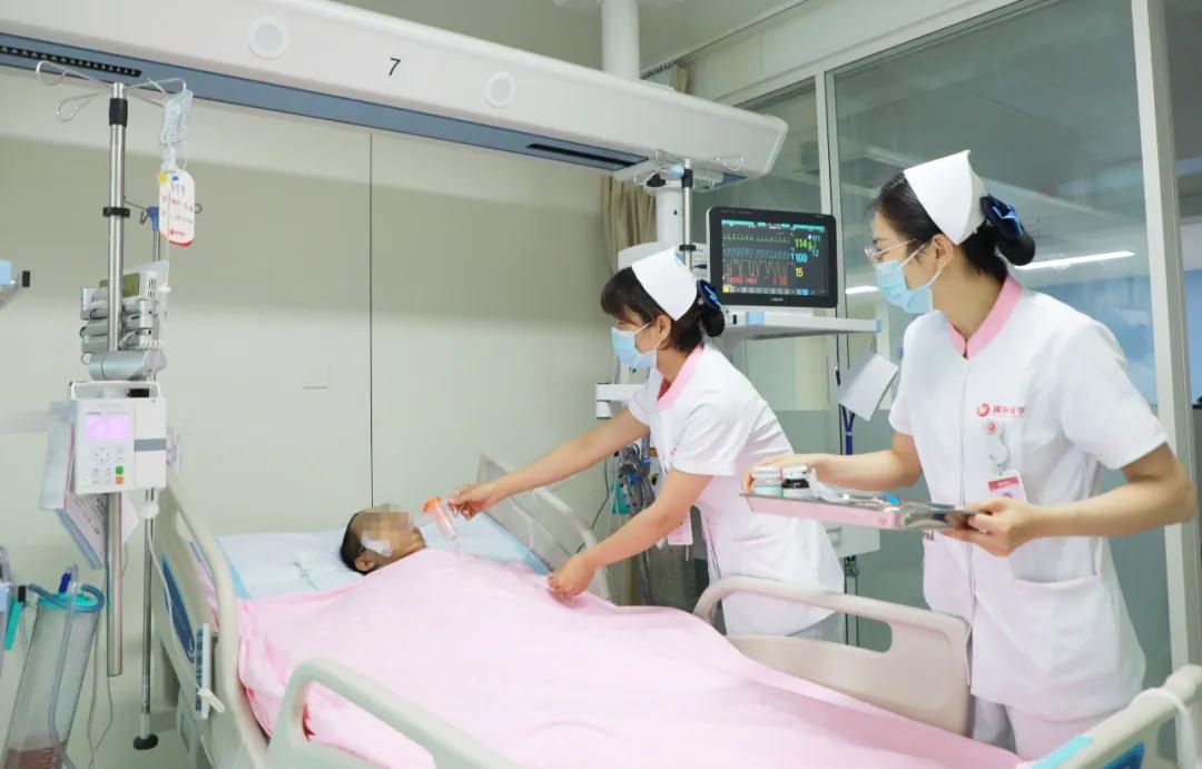 離死亡最近，離希望也更近——記西安國際醫(yī)學(xué)中心醫(yī)院胸外科ICU