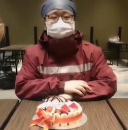 祝在前線奮戰(zhàn)的白衣戰(zhàn)士生日快樂(lè)！