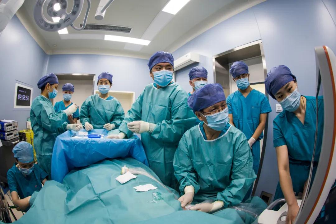 健康時(shí)報(bào)—針尖上的黑科技來了！以針代刀“燒烤”惡性腫瘤組織