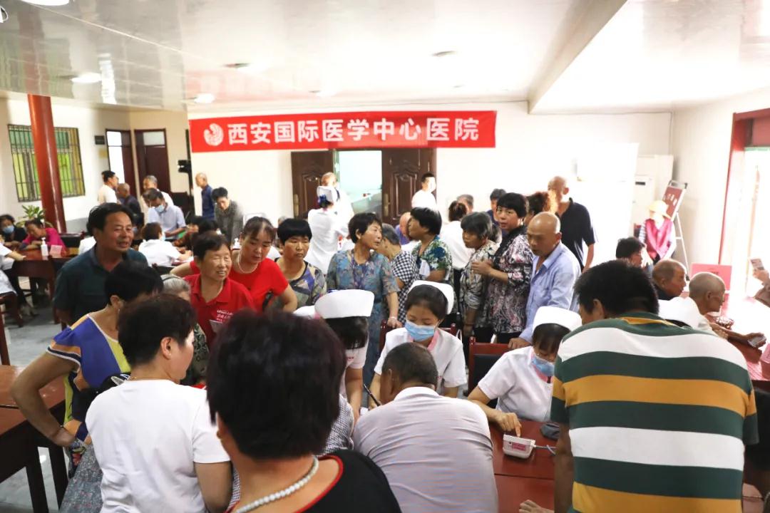 “施天使之愛，佑百姓健康”系列公益義診——走進(jìn)綠地社區(qū)