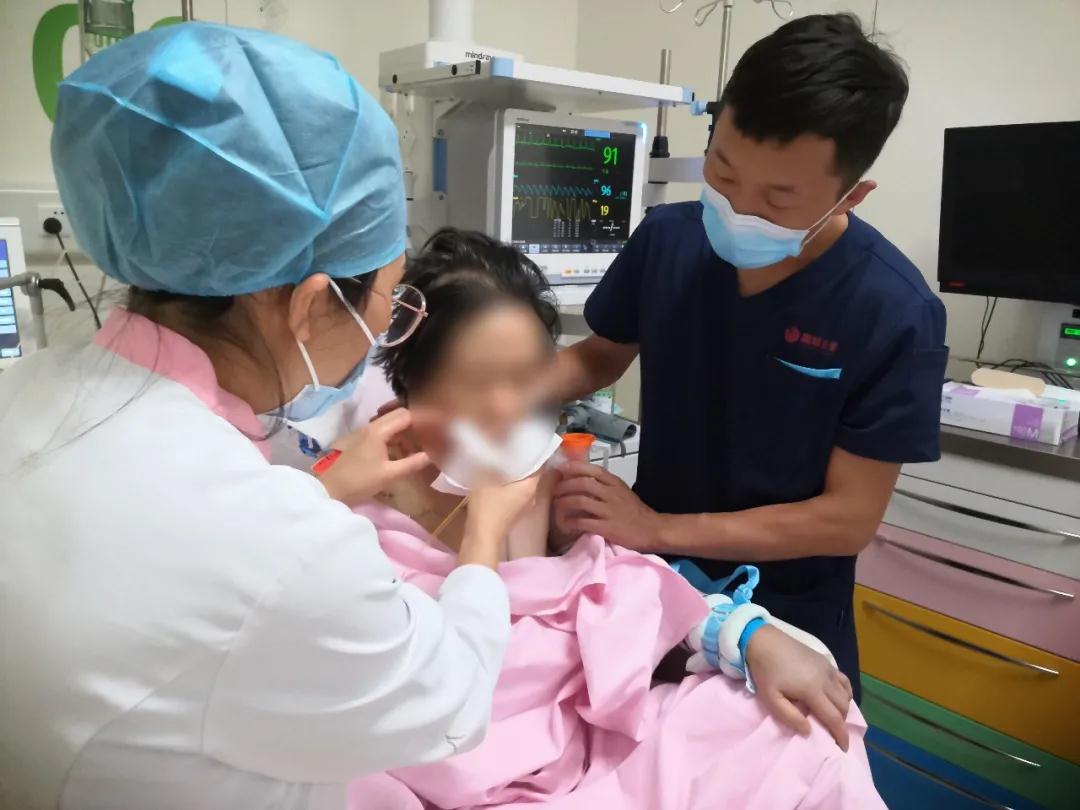 用心呵護(hù)|急救中心救治76歲心臟驟?；颊?>
				             </a>
                <div   id=