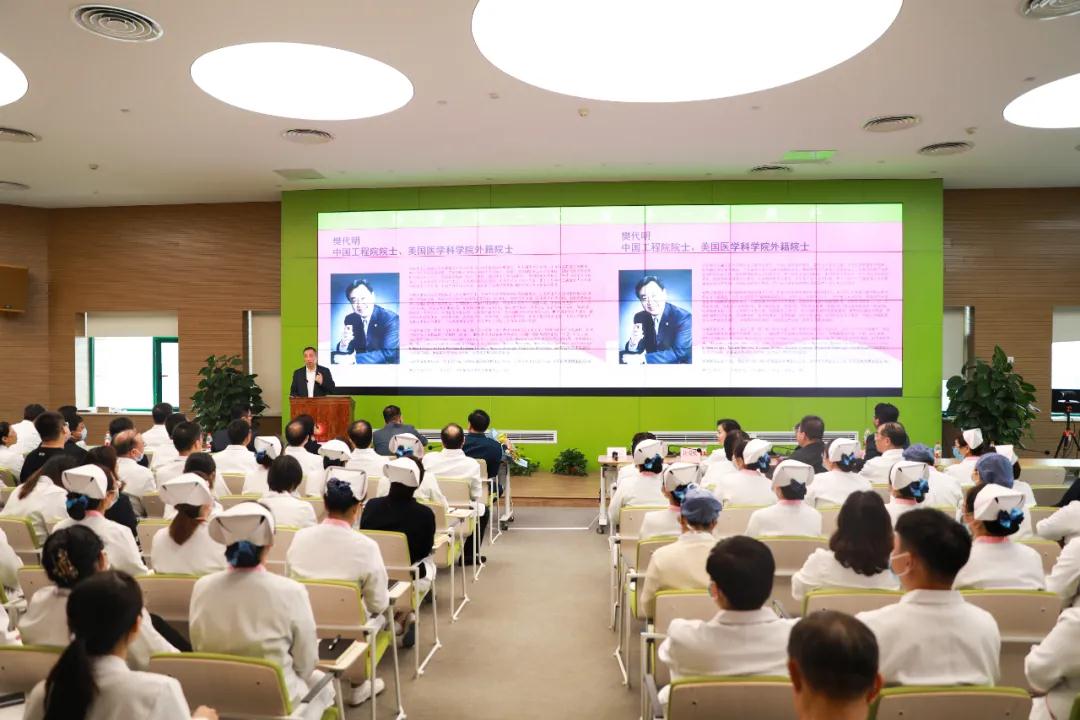 央視新聞移動網—中國工程院院士樊代明蒞臨我院作“疫后醫(yī)學發(fā)展的思考”學術報告