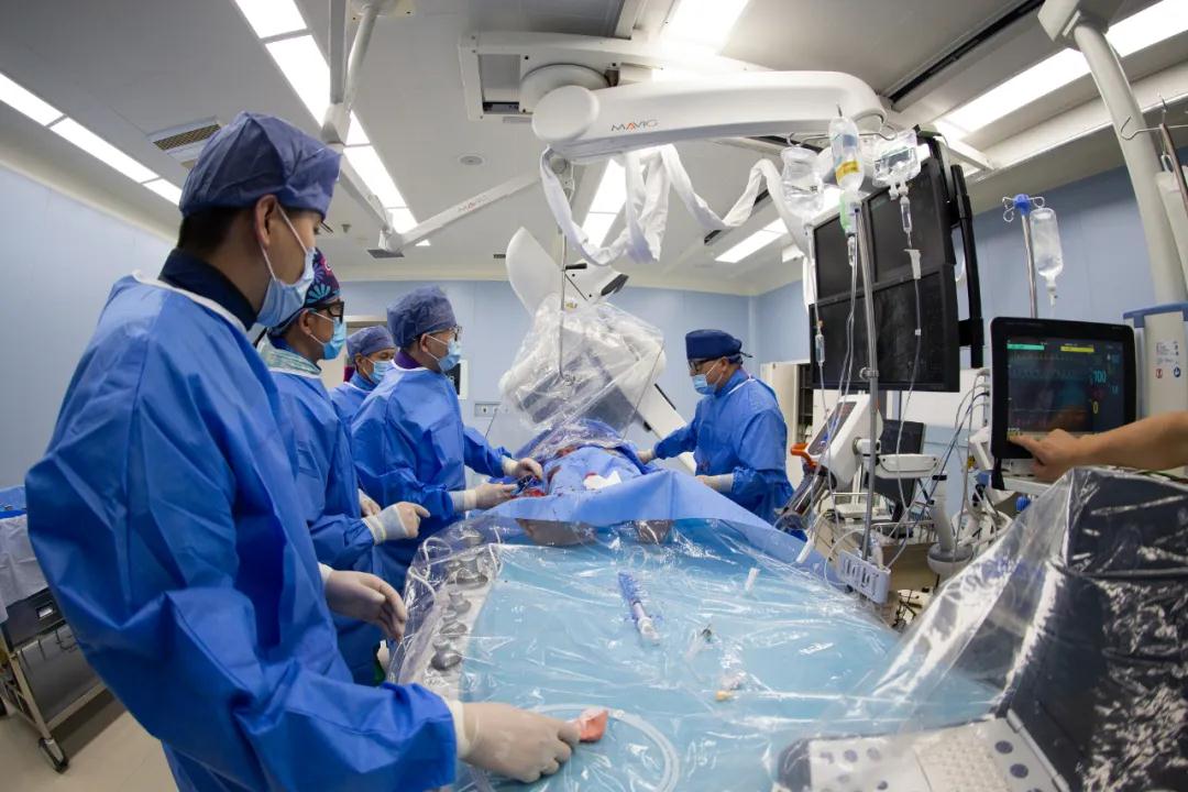 陽光網—數(shù)億網民為何點贊這家醫(yī)院的醫(yī)生！