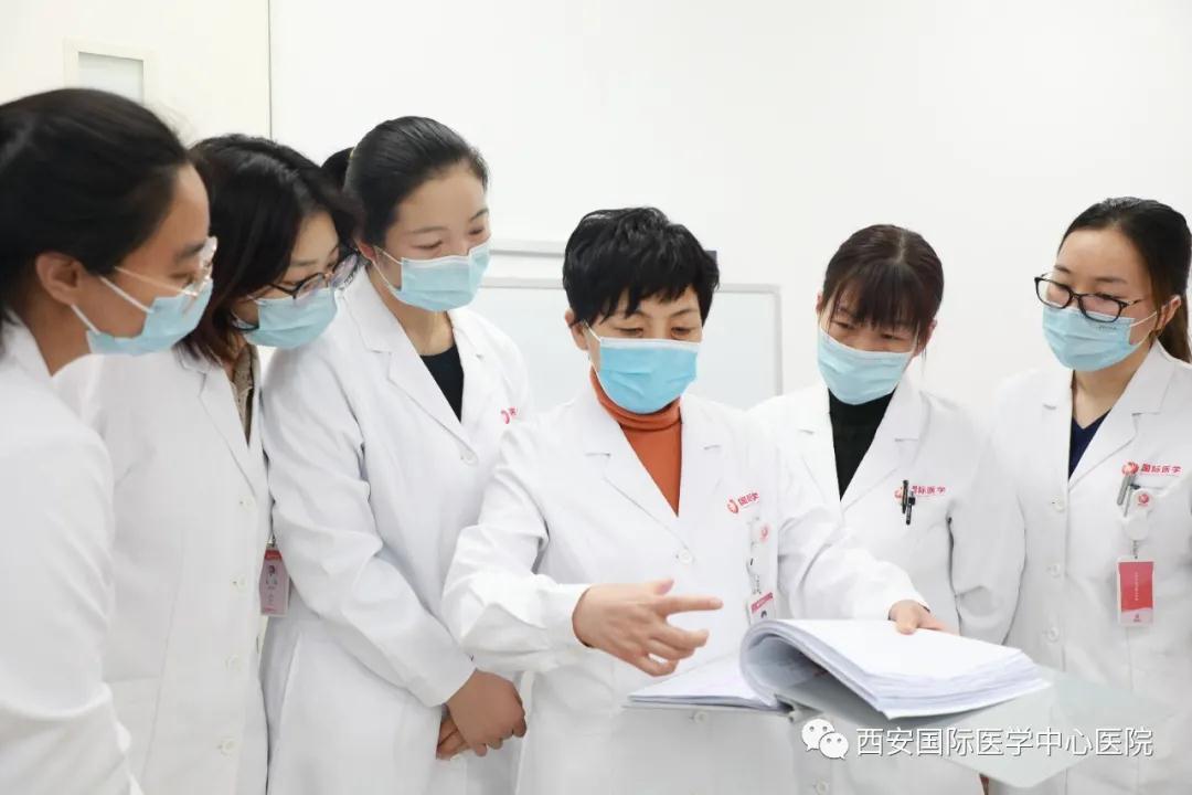 81歲老人腹大如球，一個(gè)半小時(shí)后……