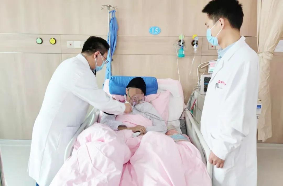 這個(gè)冬天，在這里有一群人溫暖著我