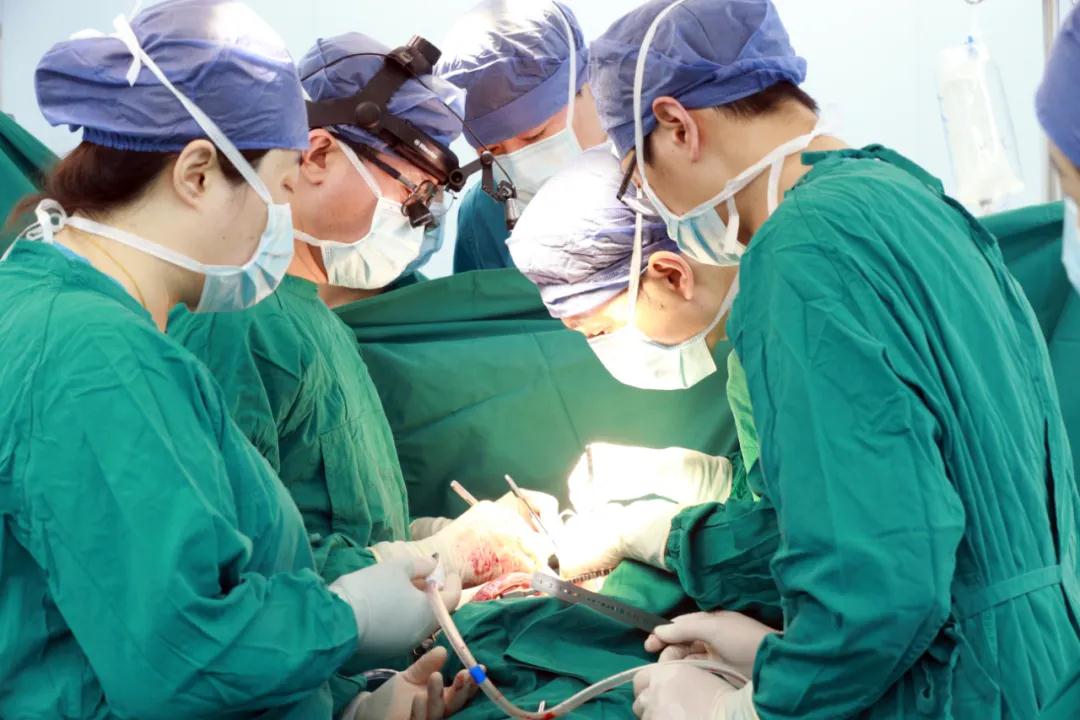 主動(dòng)脈夾層患者增多，且多為年輕人！西安國際醫(yī)學(xué)中心醫(yī)院心臟外科春節(jié)假期變成了“勞動(dòng)節(jié)”！