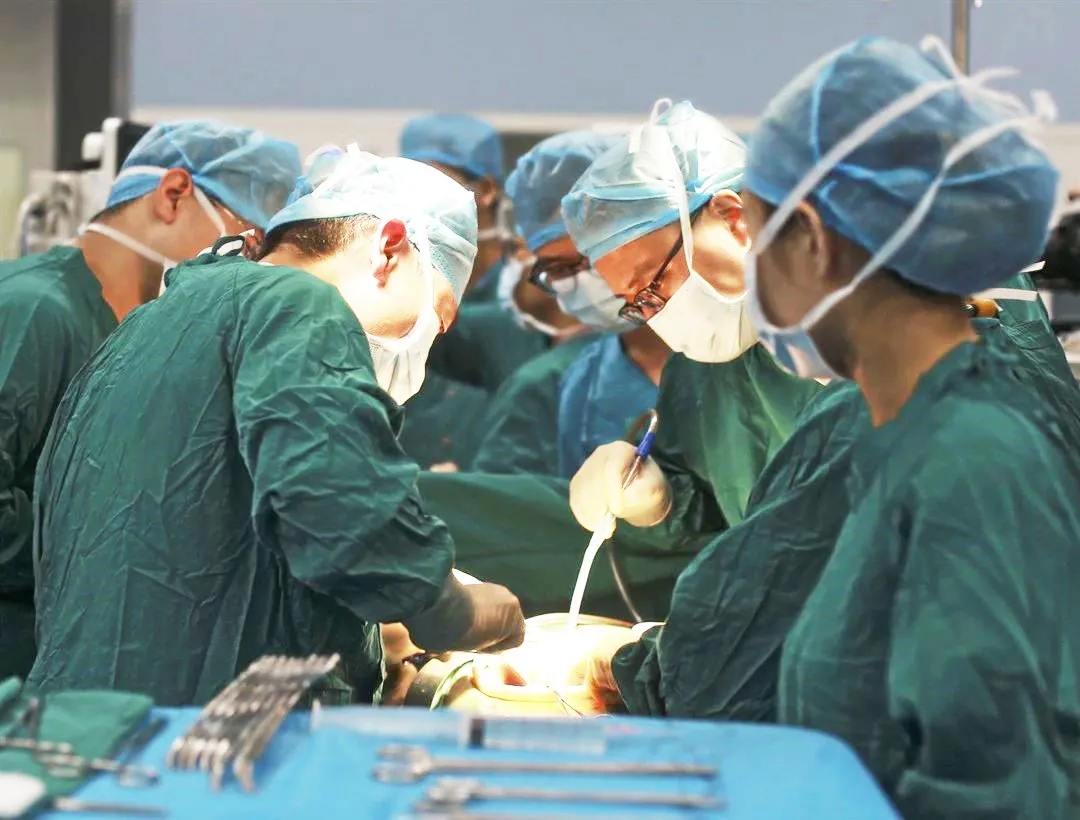 60歲女性，腹圍持續(xù)增大似懷孕10月，原因究竟為何？