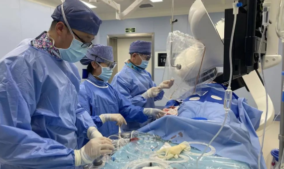 學無止境 醫(yī)者無疆