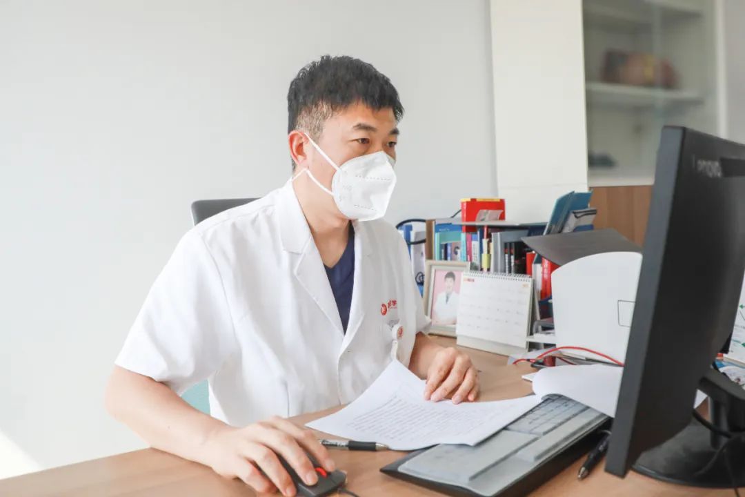 心內(nèi)科陳效安醫(yī)生連線陜西臺(tái)《閃耀三秦》，暢談醫(yī)生成長(zhǎng)之路