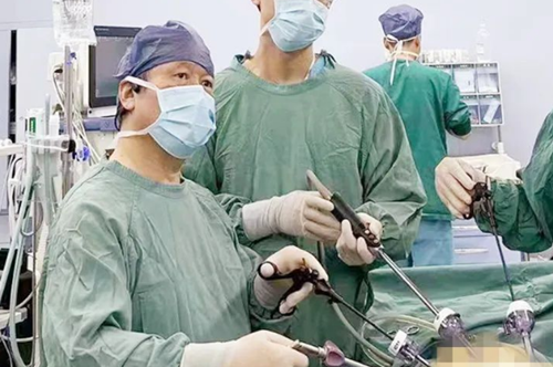 68cm橡膠水管吞入腹中！我院普外科腹腔鏡微創(chuàng)手術(shù)緊急施救！