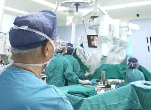 “Very good!”ISGE國(guó)際專(zhuān)家觀(guān)摩婦科醫(yī)院機(jī)器人手術(shù)，并給予高度評(píng)價(jià)