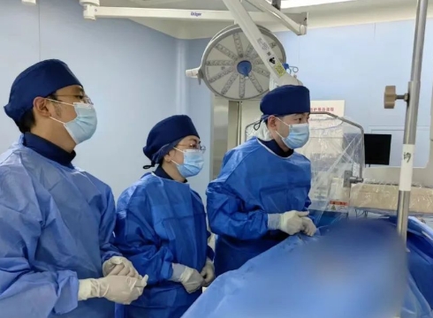 失血性休克命懸一線！急診介入治療為患者贏得生機